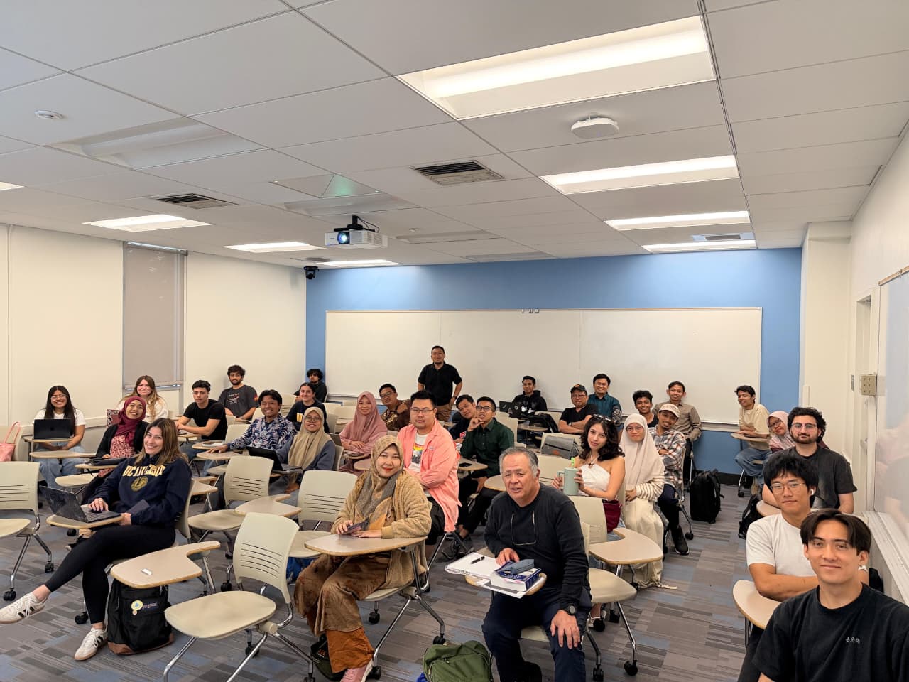 Mahasiswa PKUMI Awali Studi Al-Qur'an di UCR