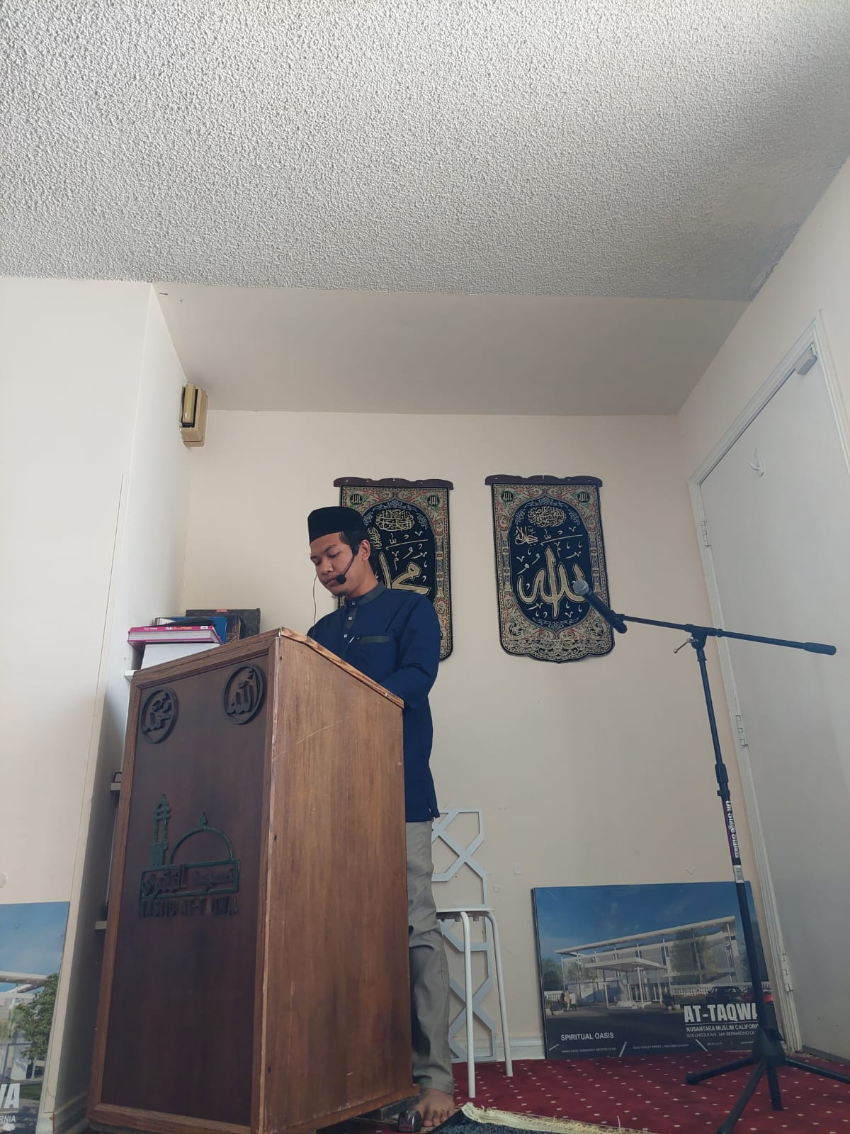 Gus Hilal Serukan Transformasi Diri Melalui Khutbah Jumat di San Bernardino